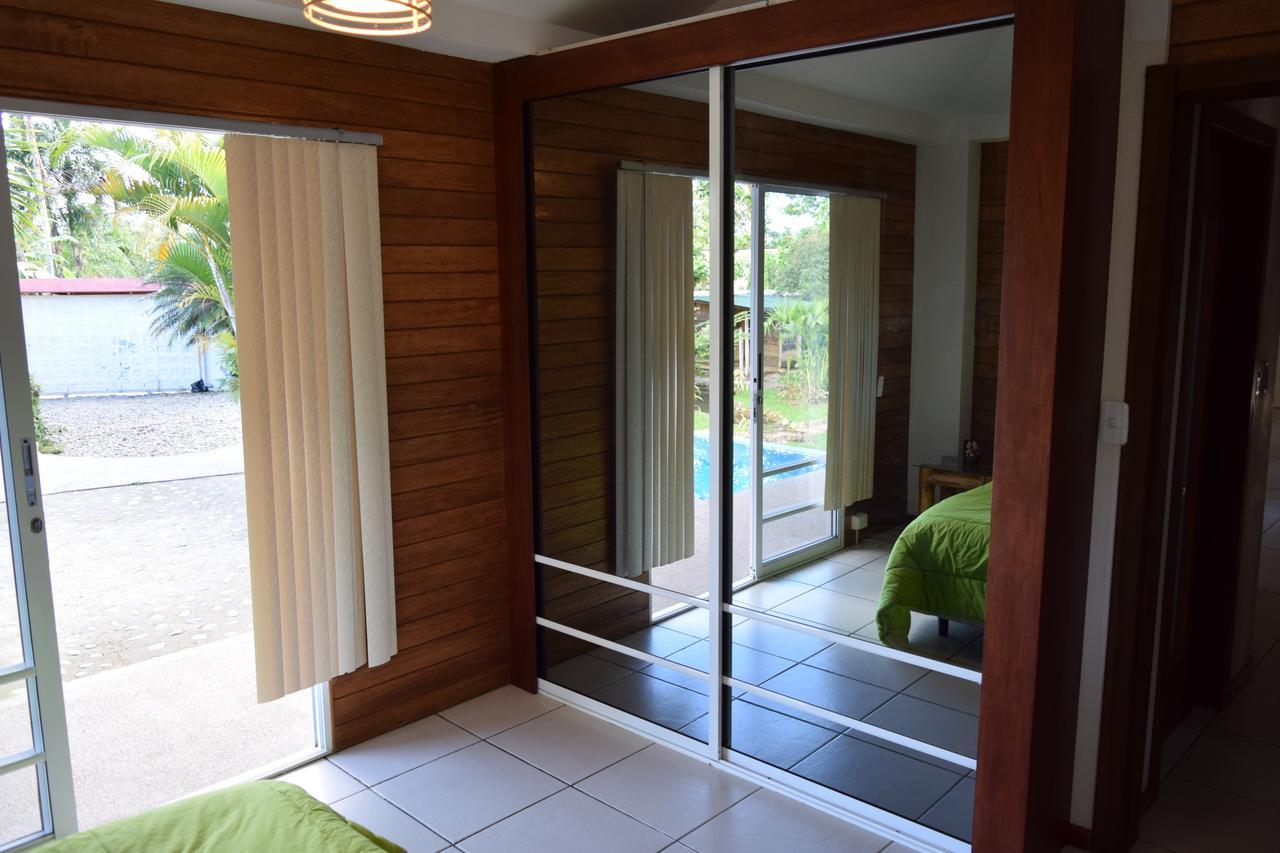 Wisdom Garden Hotel Тена Екстериор снимка